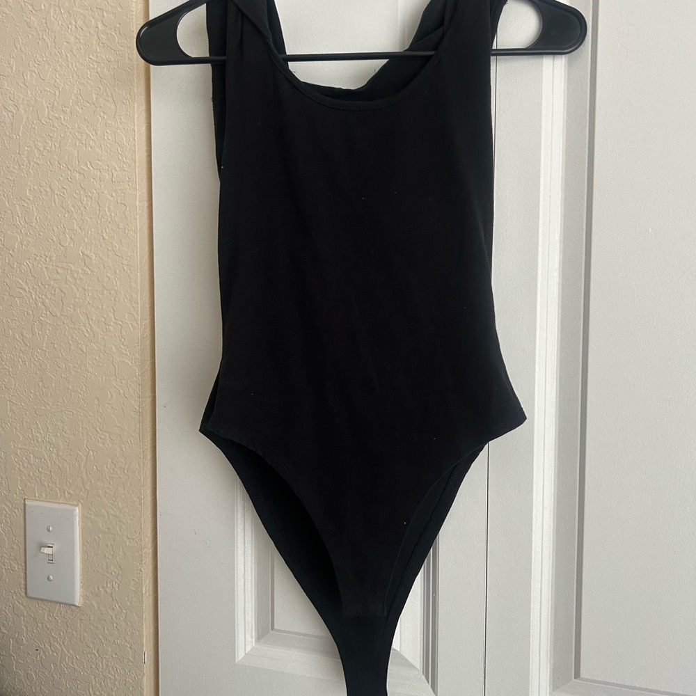 Women’s sleeveless hoodie
